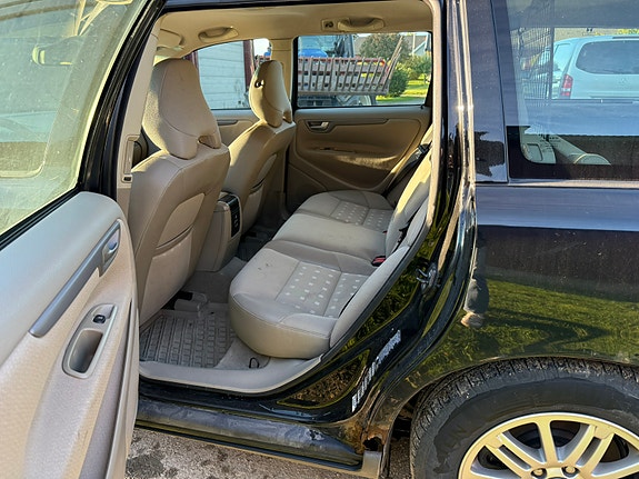 Volvo V70 5 of 10