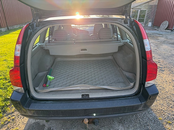 Volvo V70 6 of 10