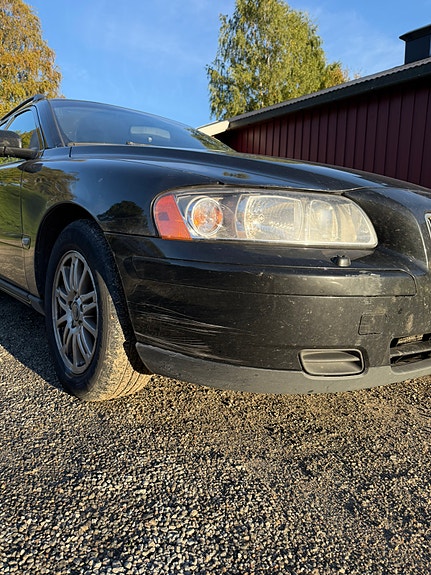 Volvo V70 7 of 10