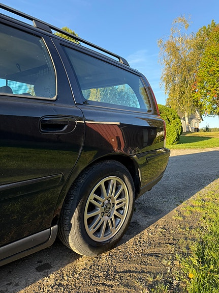 Volvo V70 9 of 10