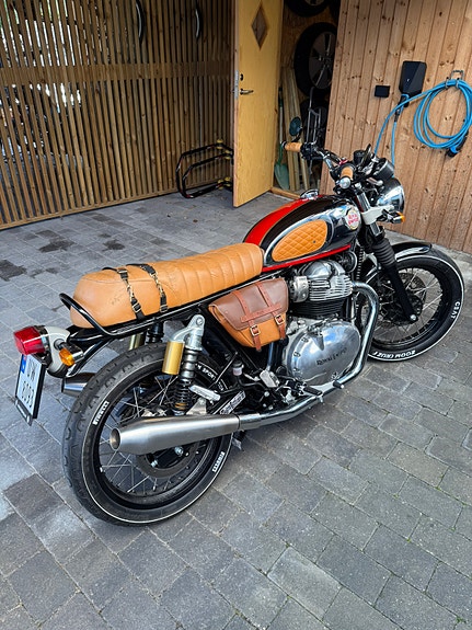 Royal Enfield Interceptor 650 2 of 16
