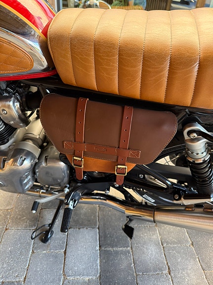 Royal Enfield Interceptor 650 5 of 16