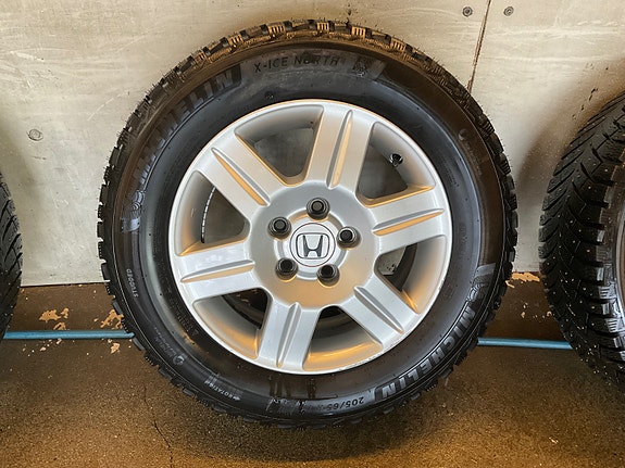 Honda CR-V 25 of 30