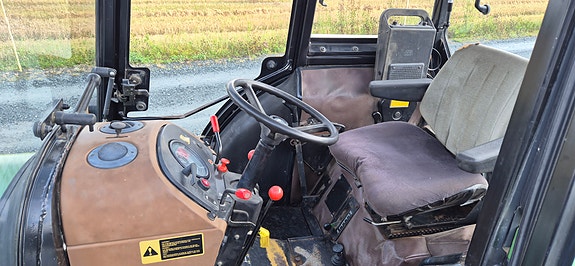 John Deere 1850 MC 1 hytte, kun 3500 timer. 19 of 22