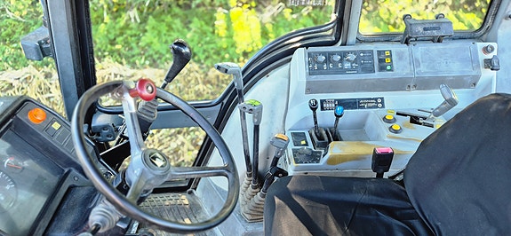 Valmet 6400 Hi-trol med ålø 640 laster, snøskuffe, hyd toppstag 15 of 19