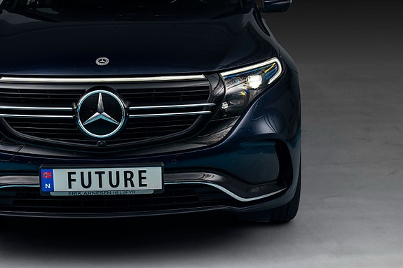 Mercedes-Benz EQC400 5 of 30