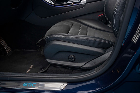 Mercedes-Benz EQC400 24 of 30
