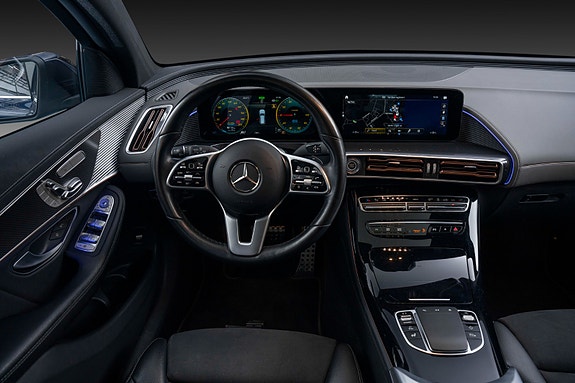 Mercedes-Benz EQC400 28 of 30