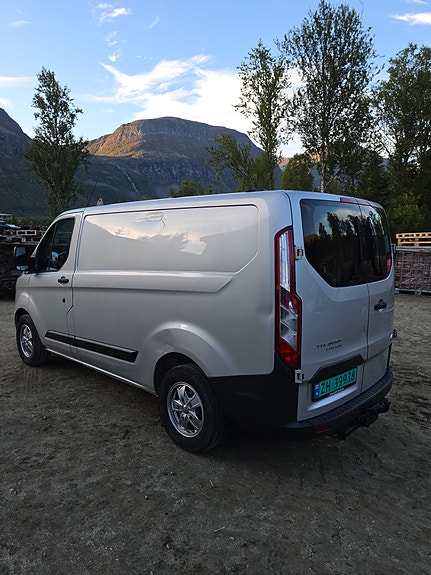 Ford Transit Custom 3 of 7