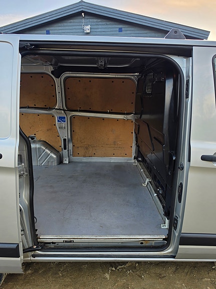 Ford Transit Custom 5 of 7