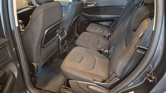 Ford S-MAX 18 of 26