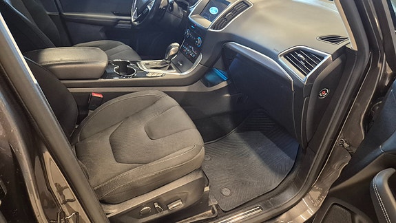 Ford S-MAX 24 of 26