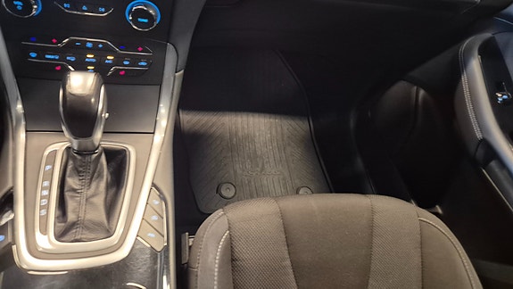 Ford S-MAX 15 of 26