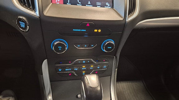 Ford S-MAX 14 of 26