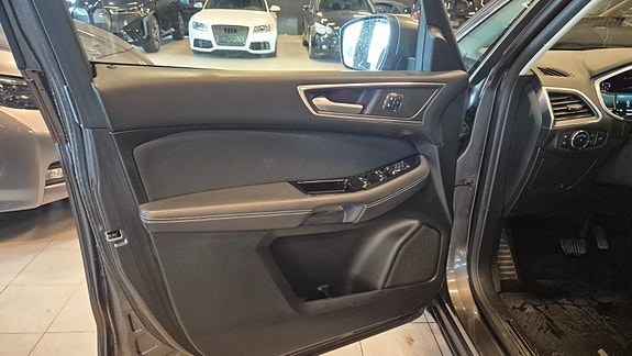 Ford S-MAX 10 of 26