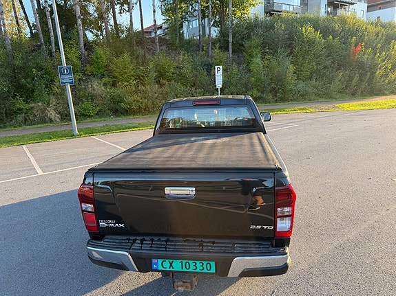 Isuzu D-max 6 of 12