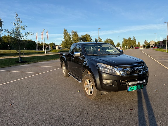 Isuzu D-max 3 of 12
