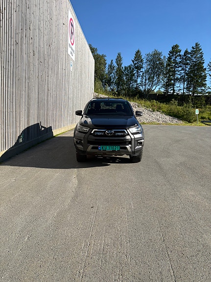 Toyota HiLux 5 of 18