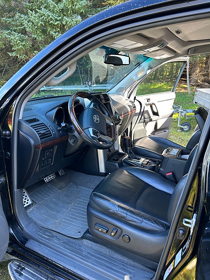 Toyota Land Cruiser 11 of 12