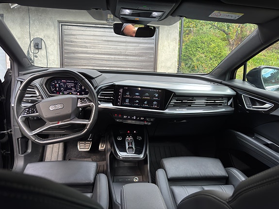 Audi Q4 e-tron 8 of 11