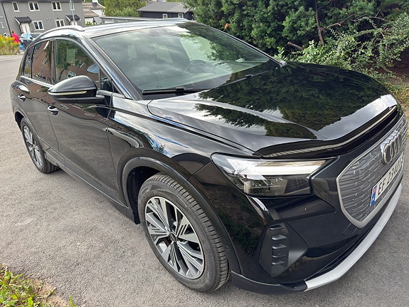 Audi Q4 e-tron 2 of 11