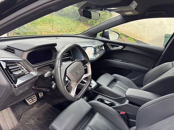 Audi Q4 e-tron 7 of 11