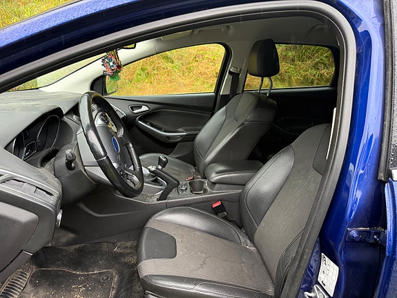 Ford Focus 5 of 5