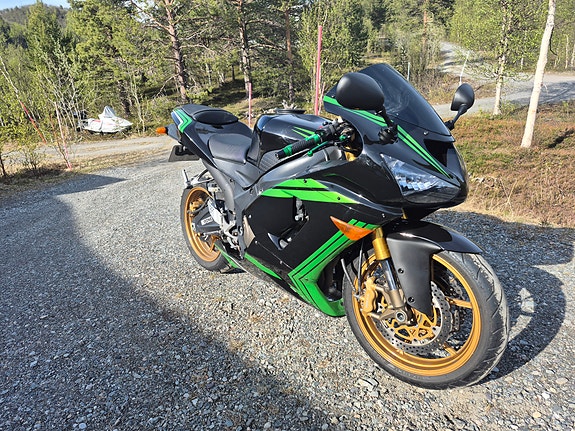 Kawasaki Ninja ZX-636R 8 of 11