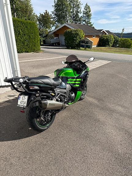 Kawasaki ZZR 1400 8 of 9