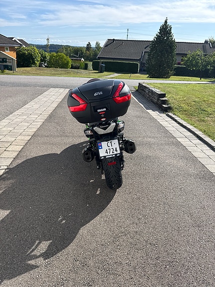 Kawasaki ZZR 1400 6 of 9