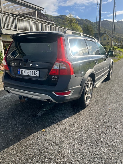Volvo XC70 4 of 16