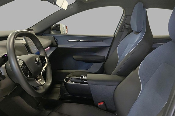 Volvo EX30 5 of 30