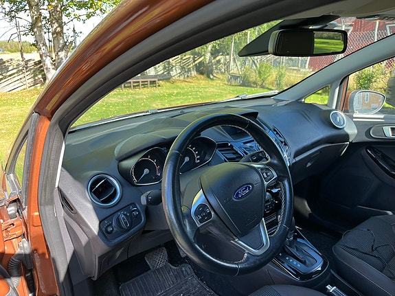 Ford Fiesta 8 of 26