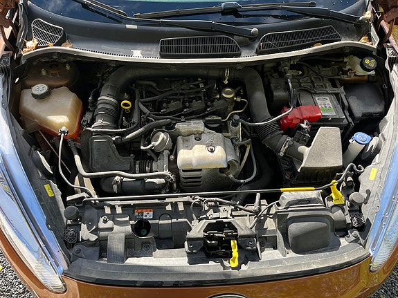 Ford Fiesta 21 of 26
