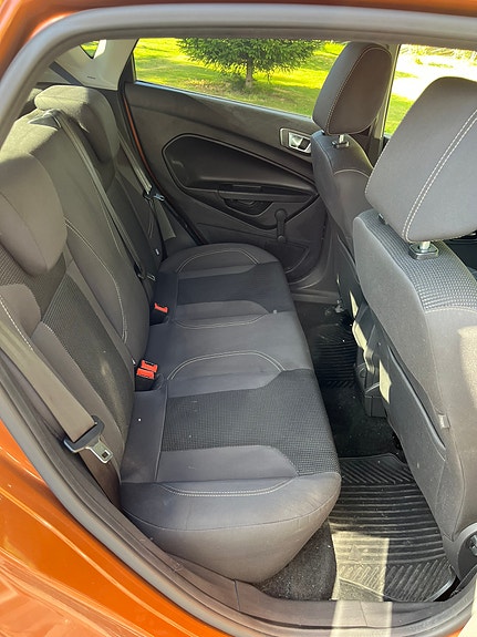 Ford Fiesta 16 of 26