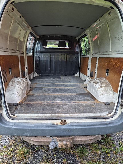 Toyota HiAce 5 of 8
