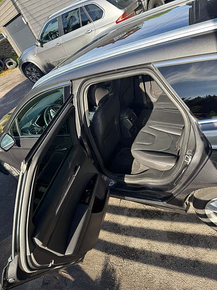 Ford Mondeo 22 of 30