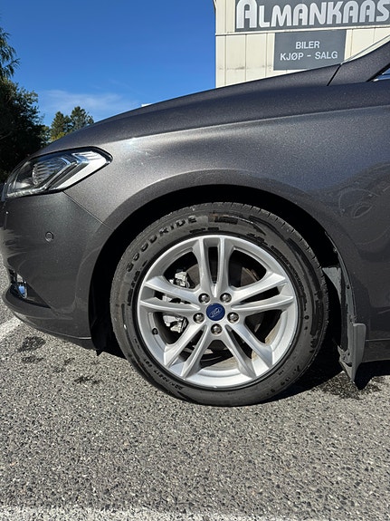 Ford Mondeo 14 of 30