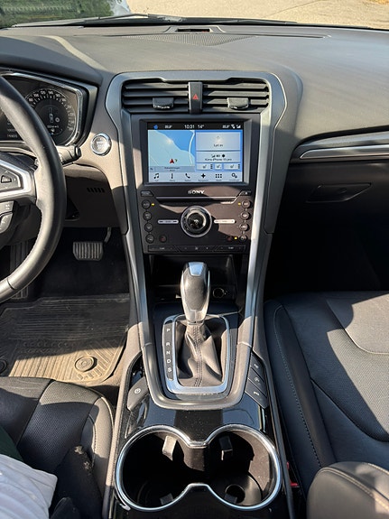 Ford Mondeo 30 of 30