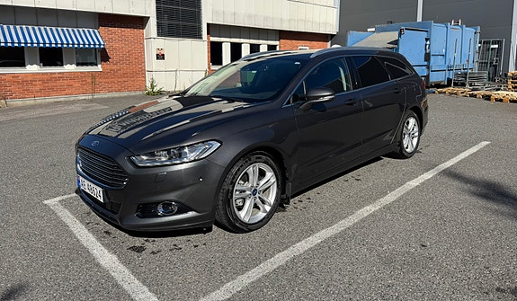 Ford Mondeo 2 of 30