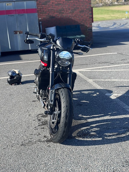 Triumph Trident 660 4 of 15