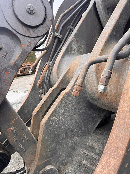 Volvo L220F 10 of 30