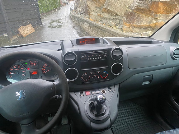 Peugeot Partner 22 of 26