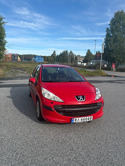 Peugeot 207 2 of 19
