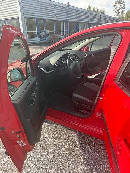 Peugeot 207 5 of 19
