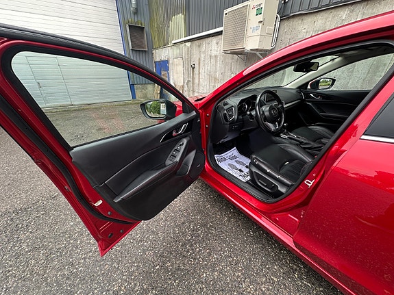 Mazda 3 26 of 30