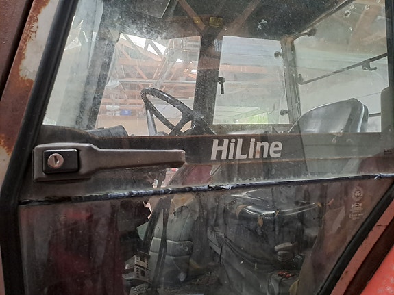 Massey Ferguson 375-2 Highline 10 of 28