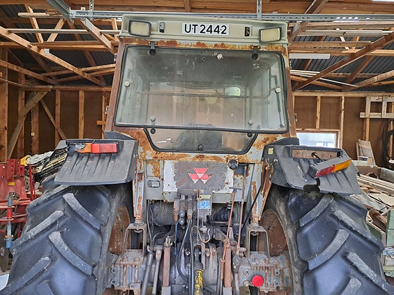 Massey Ferguson 375-2 Highline 12 of 28