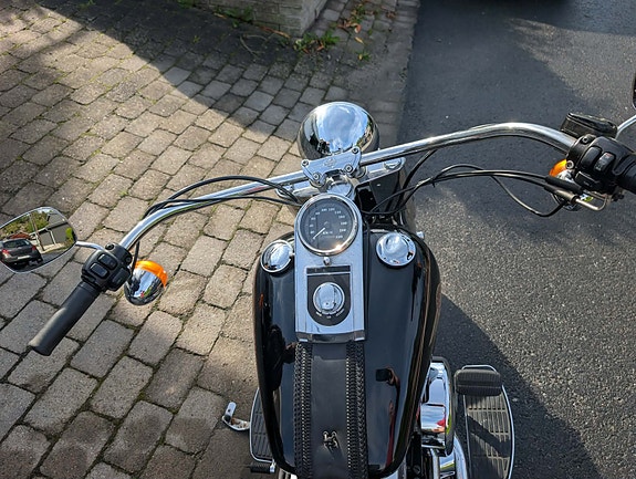 Harley-Davidson FAT BOY 10 of 19