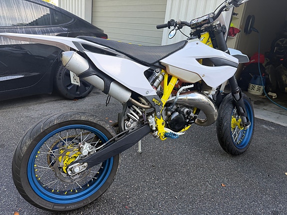 Husaberg TE 125 3 of 9